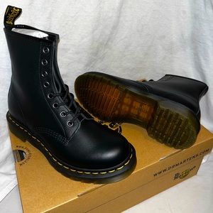 Dr. Marten’s Original 1460 AirWair Smooth Leather Boots